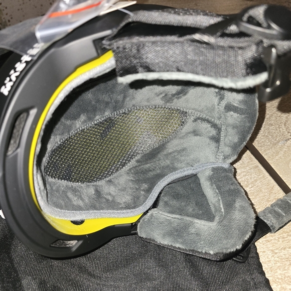 OutdoorMaster ELK MIPS Ski Helmet - Snow Sport Helmet Snowboard Helmet - Picture 13 of 16